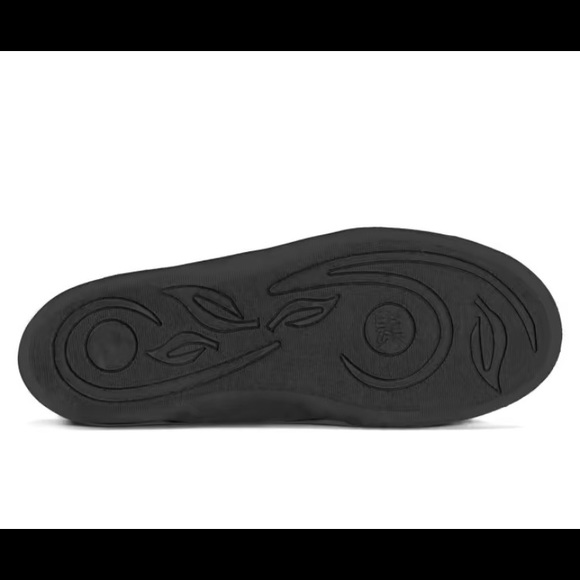 MUK LUKS Women’s Brown Snake Shoes.         ‼️SOLD‼️ - Picture 4 of 4